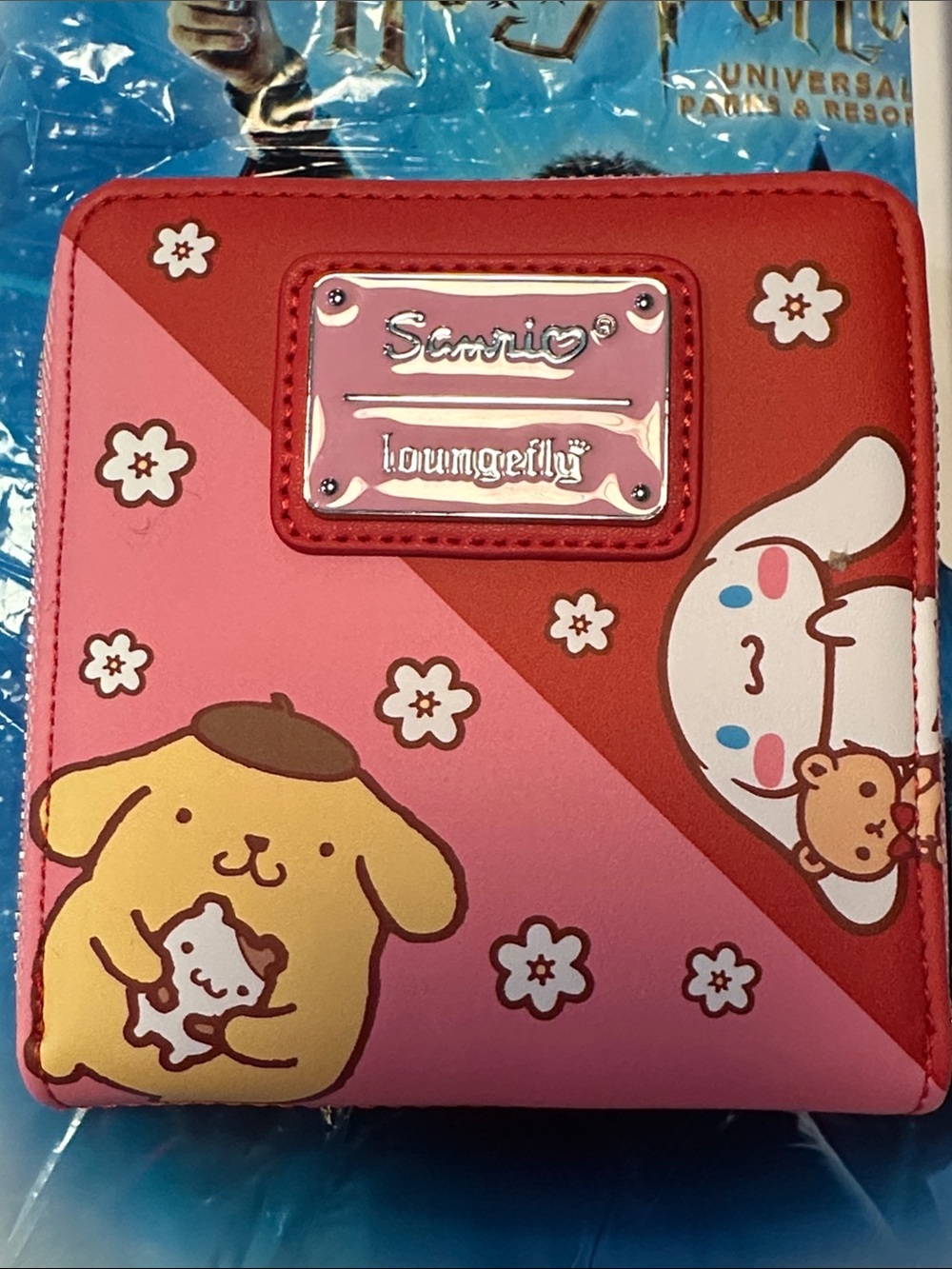 🌟Loungefly Hello Kitty & Friends Pompompurin Wallet Red Floral Zip around wallet